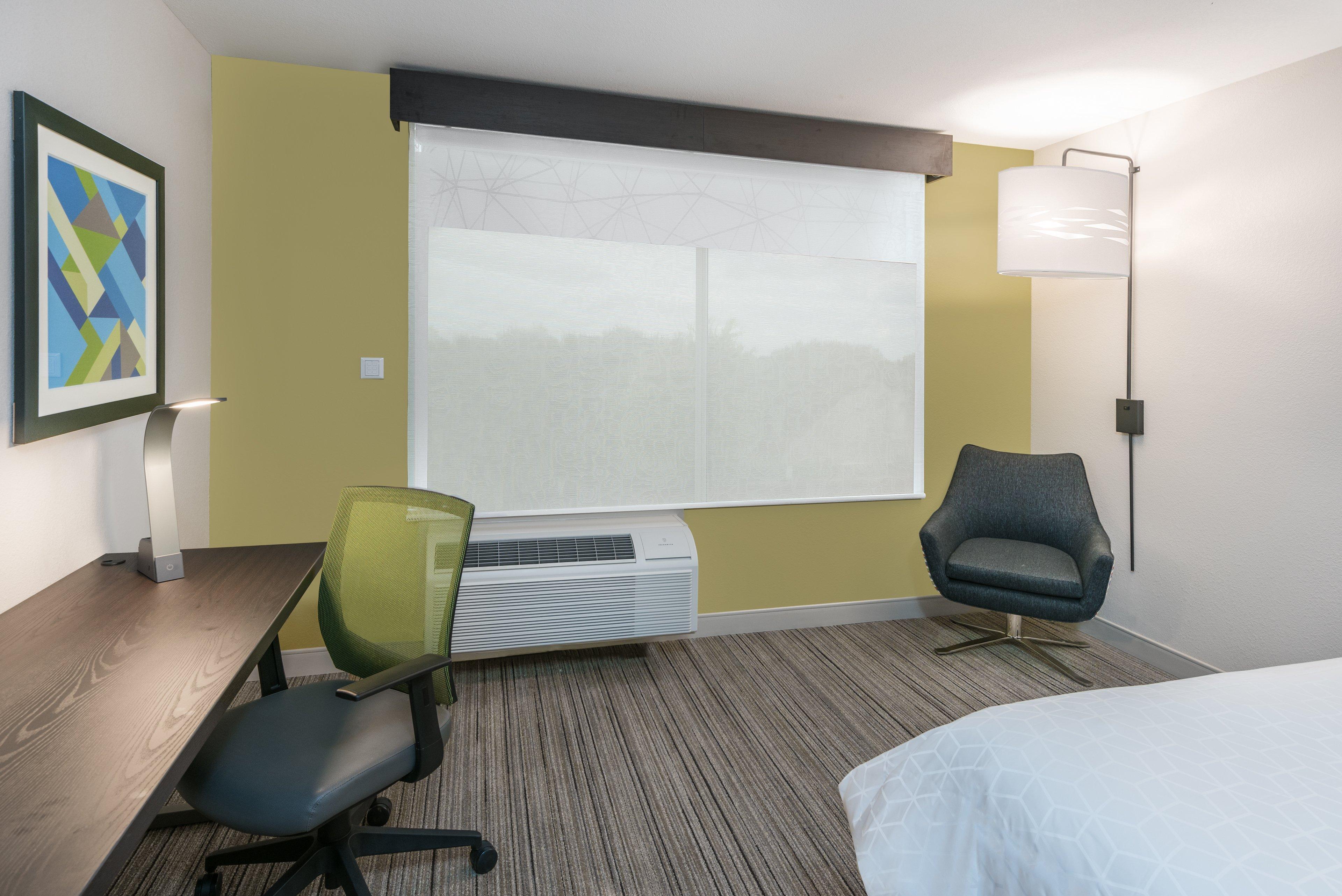 Holiday Inn Express & Suites- Sugar Land Se - Missouri City By Ihg Exterior photo